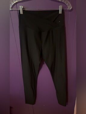 No Boundaries Black Capri Leggings